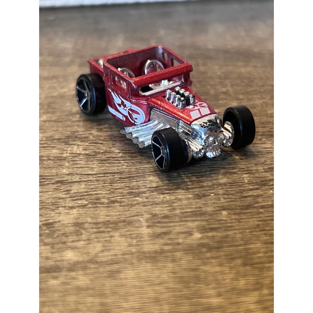Hot Wheels Bone Shaker Open Top Metallic Red Skulls Hot Rod Loose Die Cast EUC